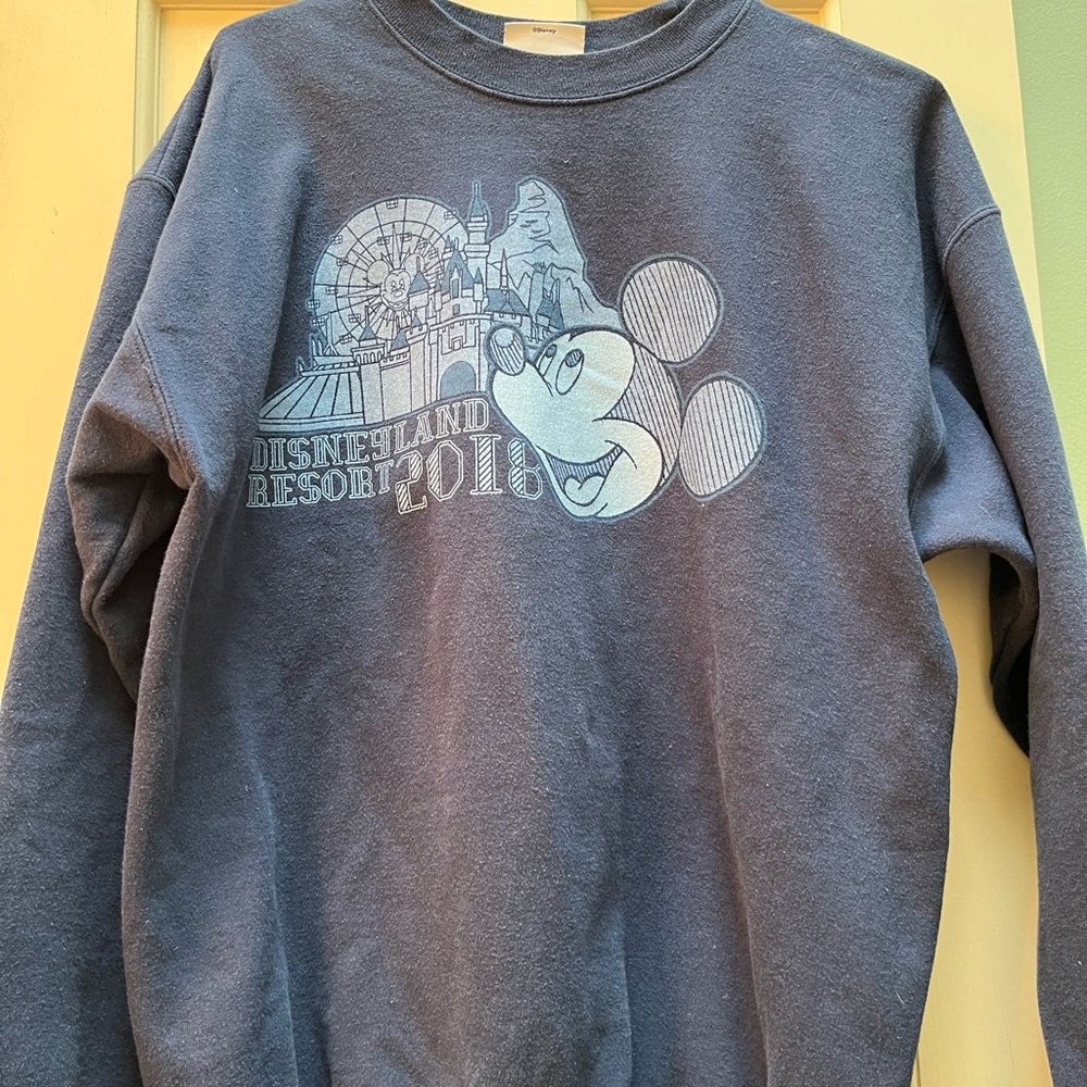 Hanes Gray Crew Neck Sweatshirt with Paw Print Design